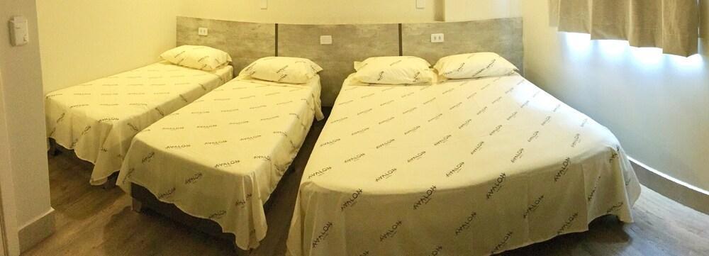 Hotel Avalon Maringa Economico Zewnętrze zdjęcie
